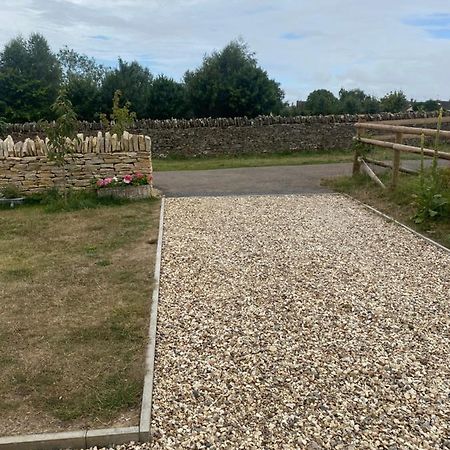 Cosy Cotswolds Self-Contained One Bedroom Cottage Чипинг Нортън Екстериор снимка